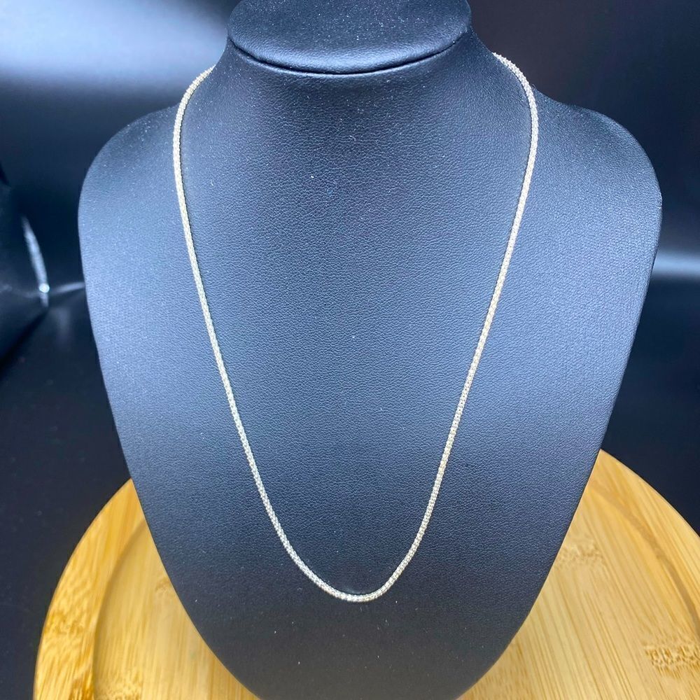 Ladies 925 Italian made silver box chain necklace 16” long